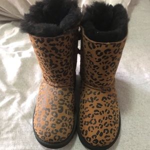 Brand new little girls Uggs